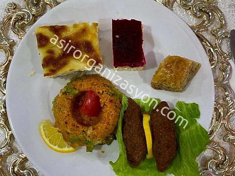 Davetlerde İkram Edilecek En Trend Atıştırmalıklar Davetlerde İkram Edilecek En Trend Atıştırmalıklar