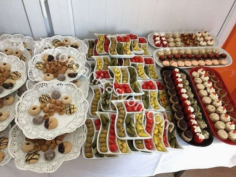 Davetlerde İkram Edilecek En Trend Atıştırmalıklar Davetlerde İkram Edilecek En Trend Atıştırmalıklar