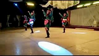 Asır ORGANİZASYON profesyonel zeybek ekibi kiralama hizmeti sunmaktadır. Düğün için zeybek ekibi kiralama için arayınız.